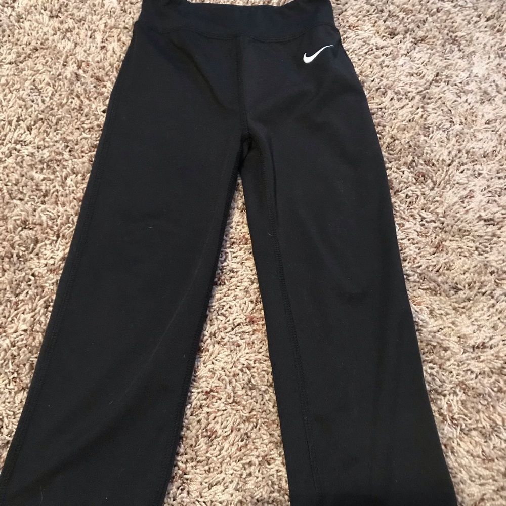 Girls Nike 3T Dri Fit Pants.